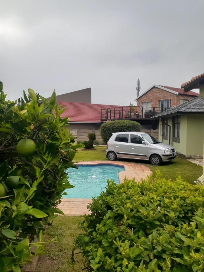 Ruros Guest House Kempton Park Luaran gambar